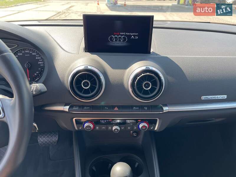 Хэтчбек Audi A3 2015 в Ужгороде