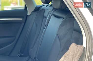 Хэтчбек Audi A3 2015 в 