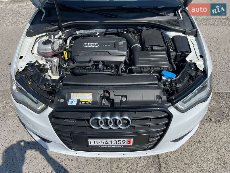 Хэтчбек Audi A3 2015 в Ужгороде