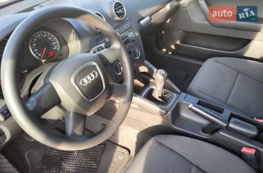 Хэтчбек Audi A3 2005 в 