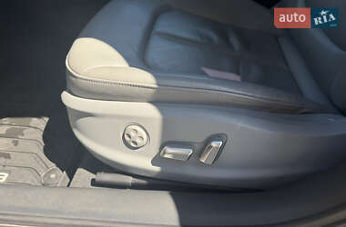Хэтчбек Audi A3 2016 в 