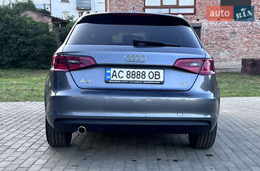 Хэтчбек Audi A3 2015 в 