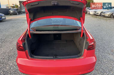 Седан Audi A3 2016 в 