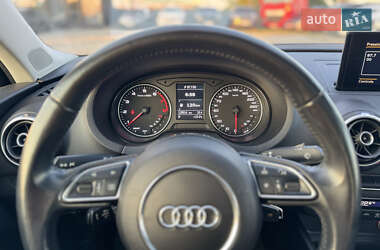 Седан Audi A3 2016 в 