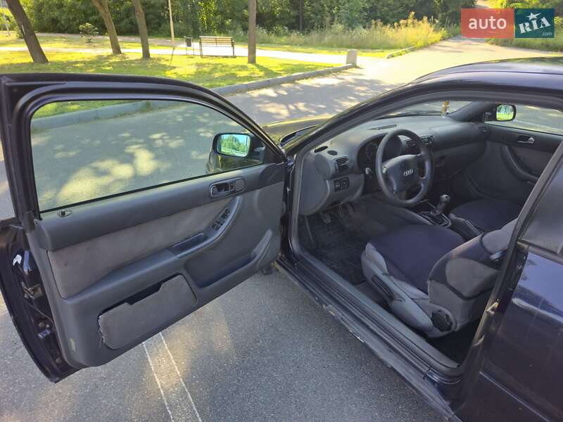 Хэтчбек Audi A3 1999 в Вышгороде