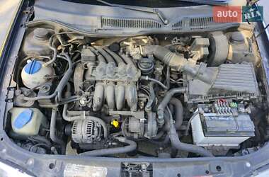 Хэтчбек Audi A3 1999 в 