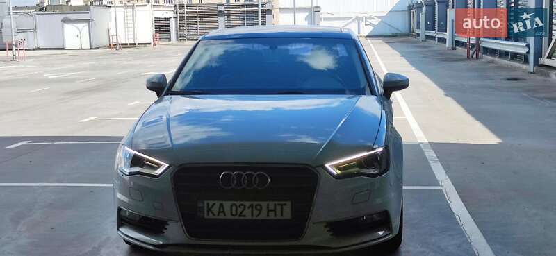 Седан Audi A3 2016 в Киеве