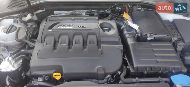 Седан Audi A3 2016 в Киеве