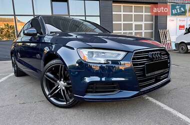 Седан Audi A3 2016 в 