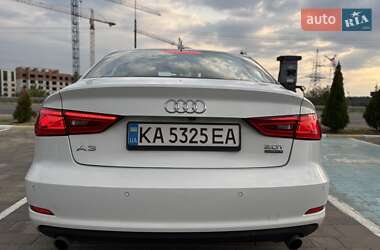 Седан Audi A3 2015 в 