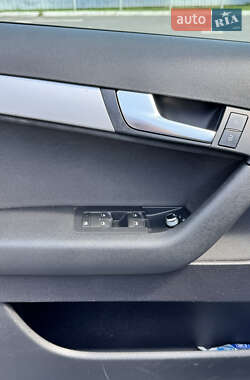 Хэтчбек Audi A3 2011 в 