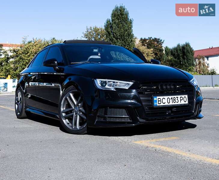 Седан Audi A3 2018 в Львове