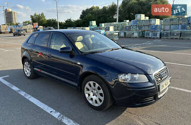 Хэтчбек Audi A3 2006 в 