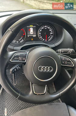 Хетчбек Audi A3 2016 в 