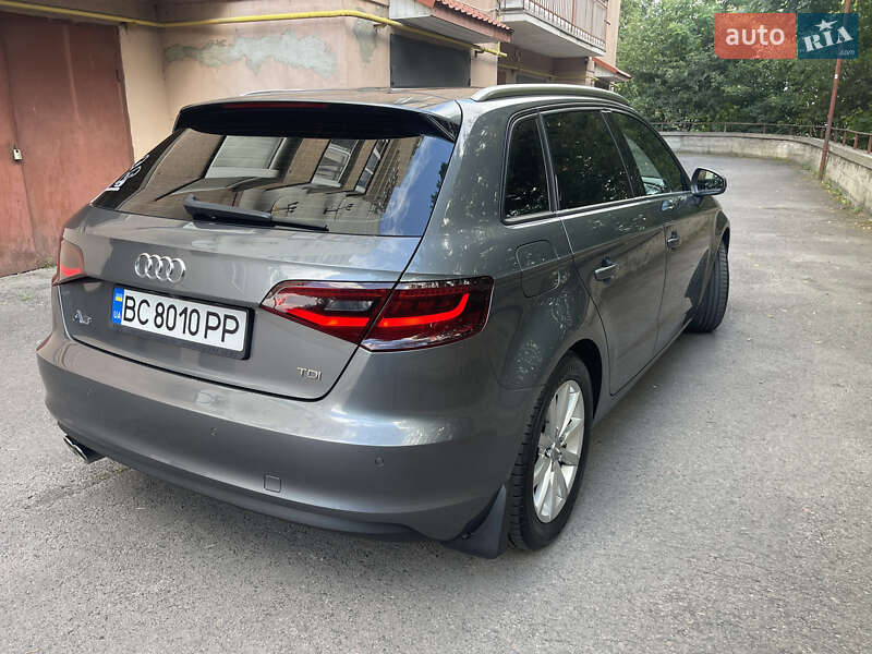 Хетчбек Audi A3 2016 в Львові