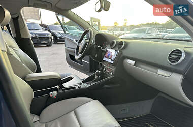 Хэтчбек Audi A3 2012 в 