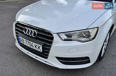 Хэтчбек Audi A3 2016 в 