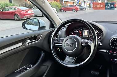 Хэтчбек Audi A3 2016 в 