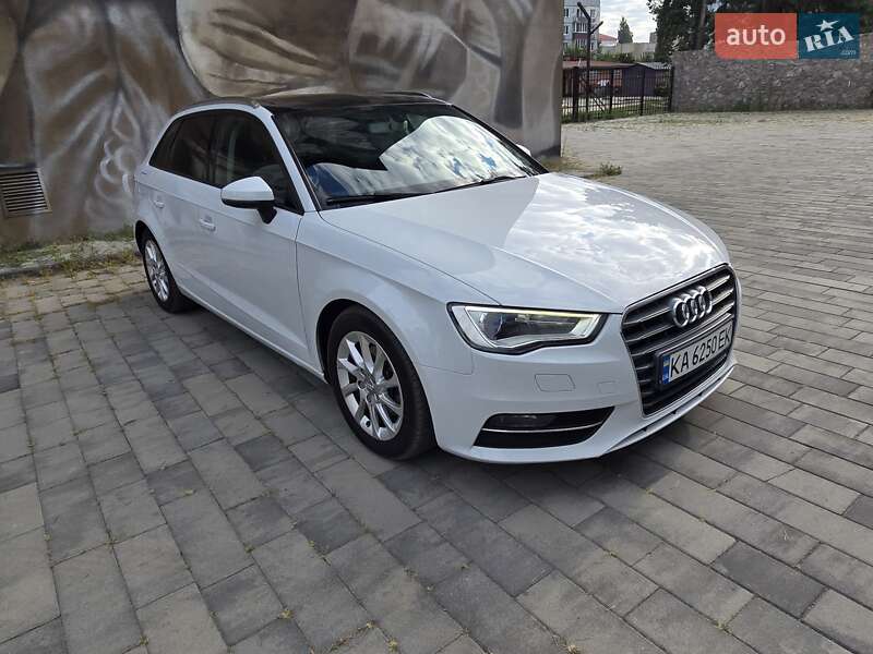 Хэтчбек Audi A3 2016 в Ахтырке