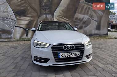 Хэтчбек Audi A3 2016 в 
