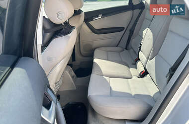 Хэтчбек Audi A3 2004 в 