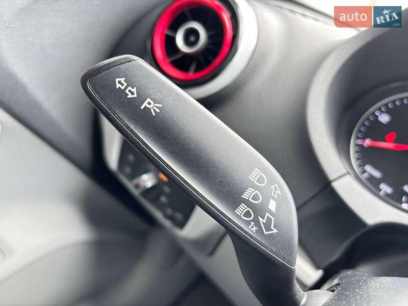 Седан Audi A3 2015 в Киеве