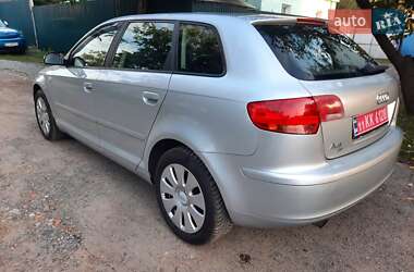Хэтчбек Audi A3 2006 в 