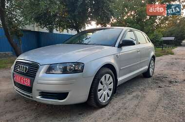 Хэтчбек Audi A3 2006 в 