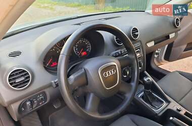 Хэтчбек Audi A3 2006 в 
