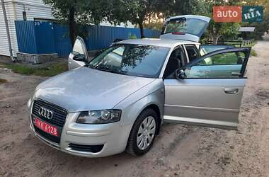 Хэтчбек Audi A3 2006 в 
