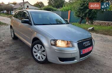Хэтчбек Audi A3 2006 в 