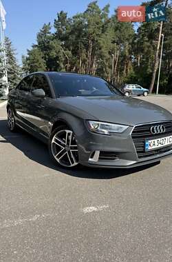 Седан Audi A3 2017 в Киеве