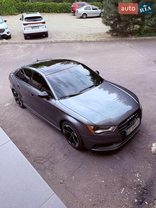 Седан Audi A3 2016 в 