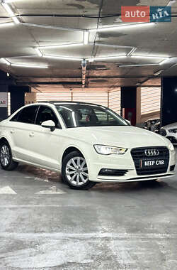 Седан Audi A3 2015 в Одессе