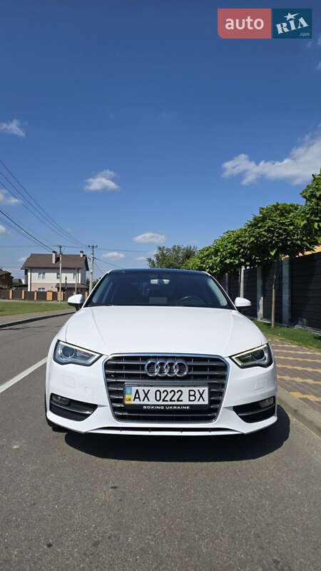 Хэтчбек Audi A3 2015 в Киеве