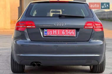 Хэтчбек Audi A3 2009 в 