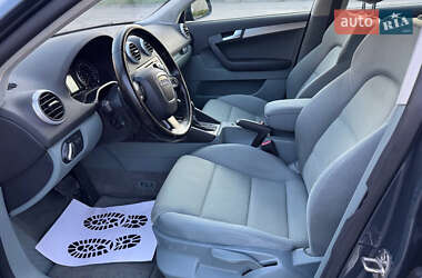 Хэтчбек Audi A3 2009 в 