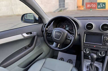 Хэтчбек Audi A3 2009 в 