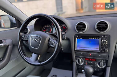 Хэтчбек Audi A3 2009 в 