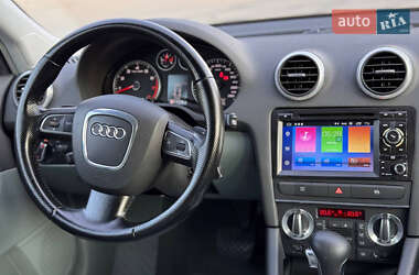 Хэтчбек Audi A3 2009 в 
