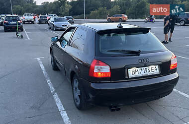 Хэтчбек Audi A3 1997 в 