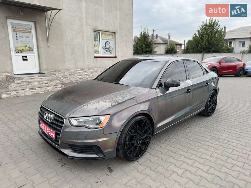 Седан Audi A3 2015 в 