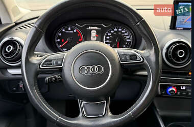 Седан Audi A3 2016 в 