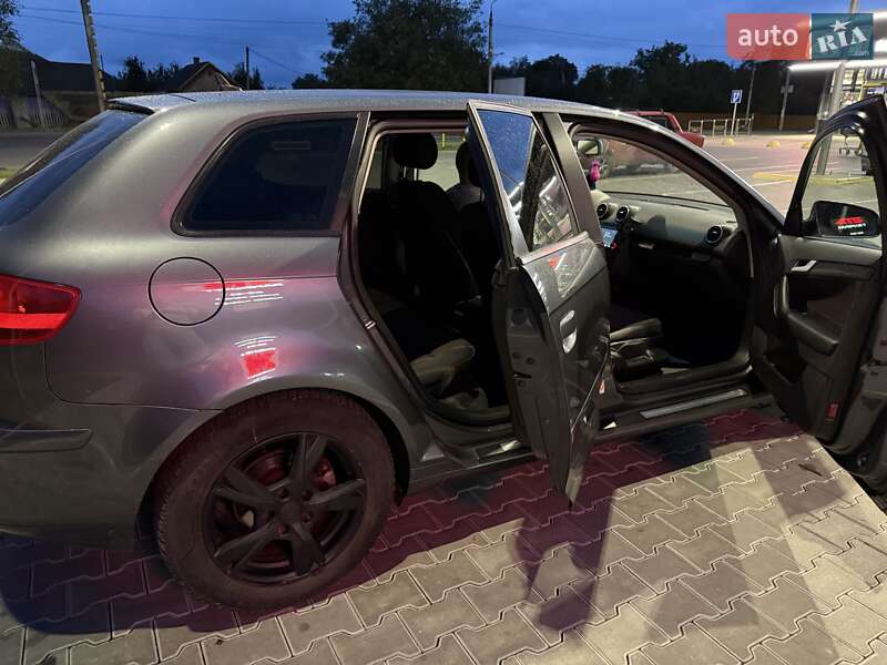 Хэтчбек Audi A3 2005 в Черновцах