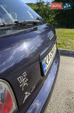 Хэтчбек Audi A3 2000 в 