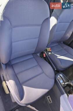 Хэтчбек Audi A3 2000 в 