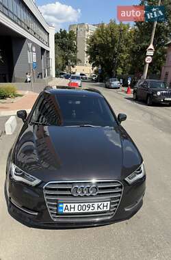 Хэтчбек Audi A3 2018 в 