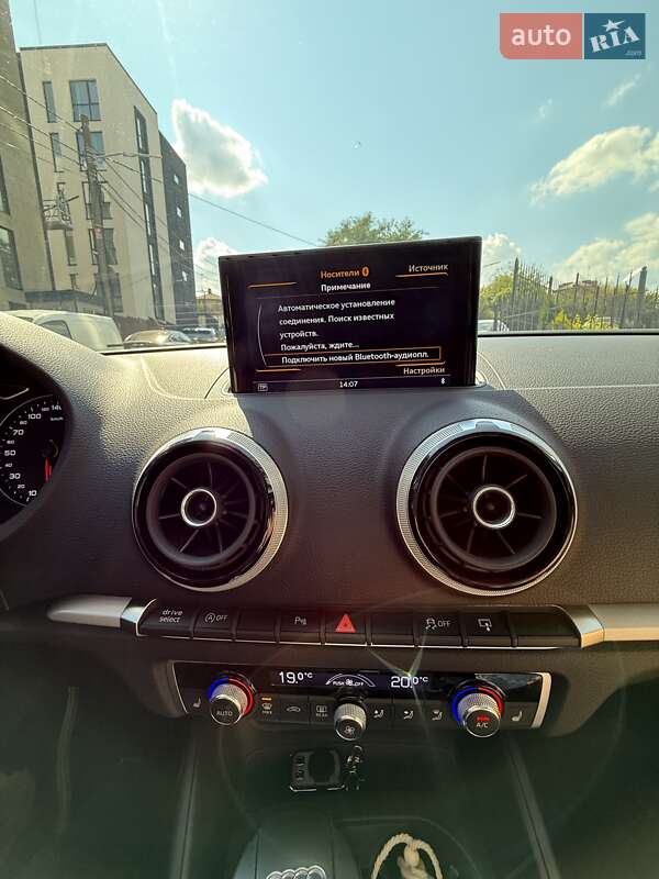 Хэтчбек Audi A3 2015 в Киеве