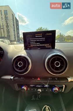 Хэтчбек Audi A3 2018 в 