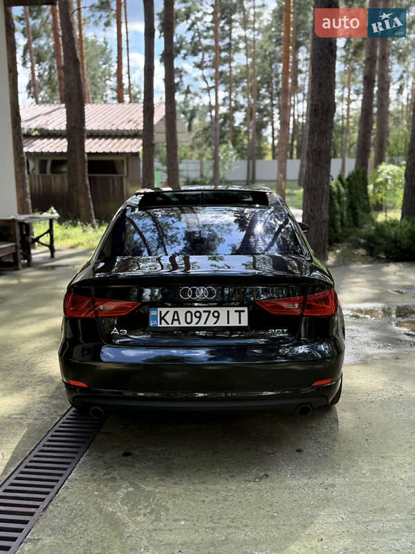 Седан Audi A3 2014 в Киеве